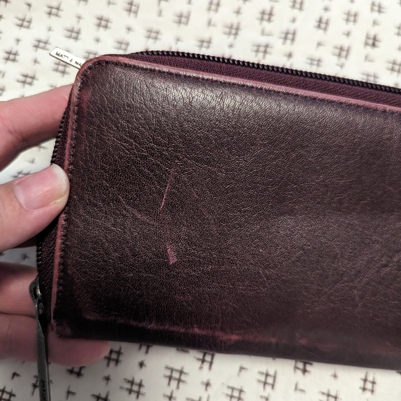 🎉3/$50🎉 Matt & Nat Wallet - Picture 4 of 6